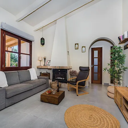 3-bed With Pool, Puerto Pollenca Villa *